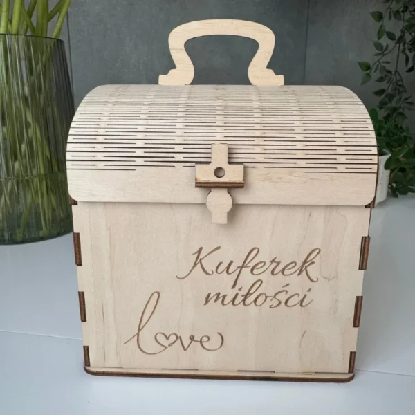 Kuferek miłości - pudełko na prezent/pamiątki